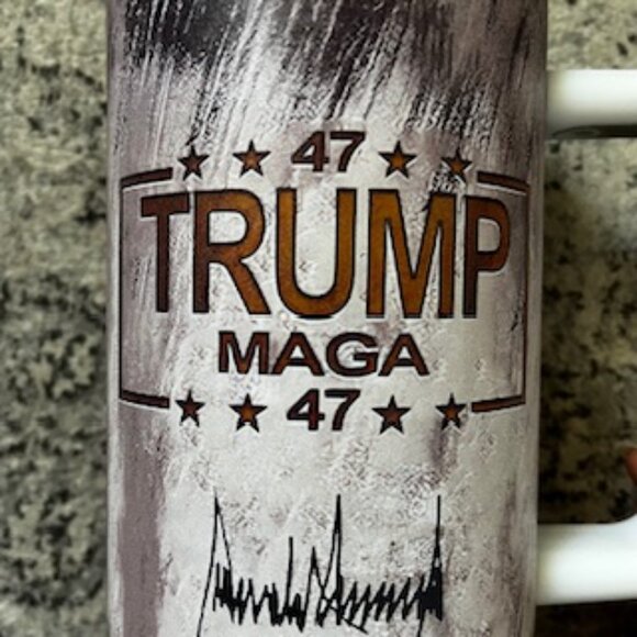 🧡3/15 Never been used Trump 47 MAGA Tumbler 38 oz - Picture 10 of 11